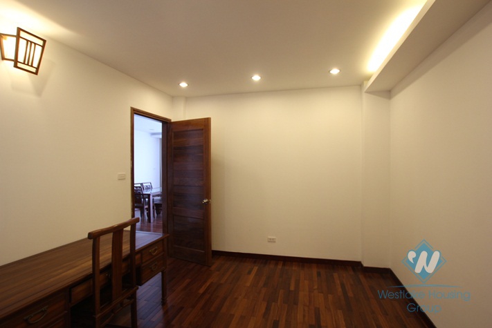 03 bedroom serviced apartment for lease in West lake area, Hanoi